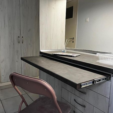 Budget Private Room In The Center Athena Bagian luar foto